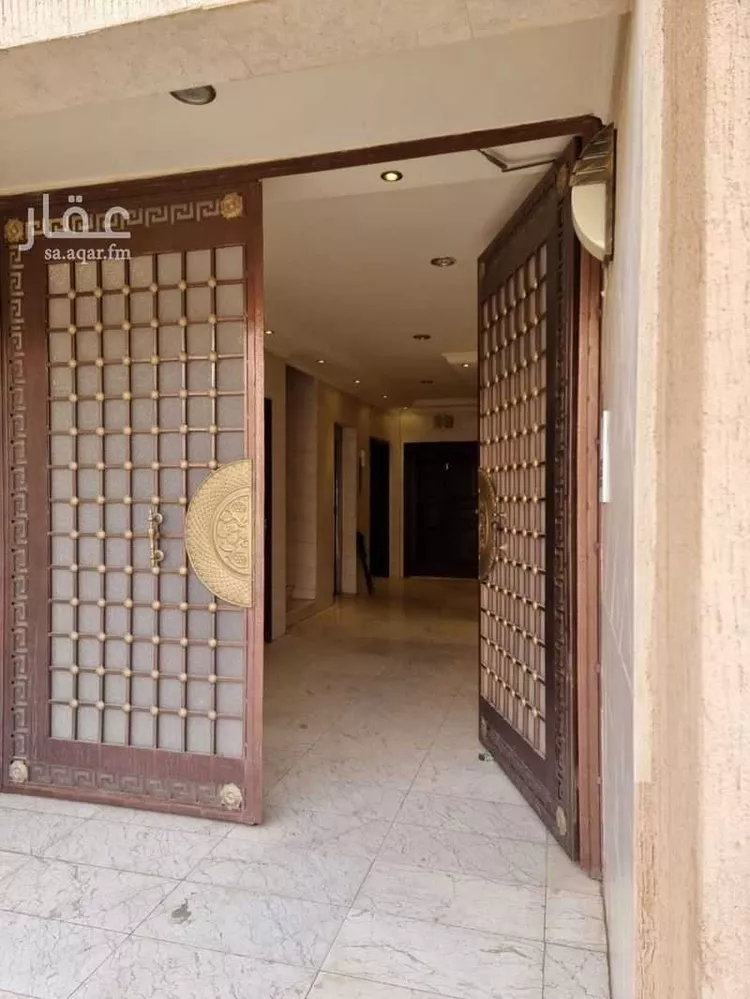 عمارة للبيع في شارع الظاهر بيبرس, حي بنى حارثة, مدينة المدينة المنورة, منطقة المدينة المنورة 5