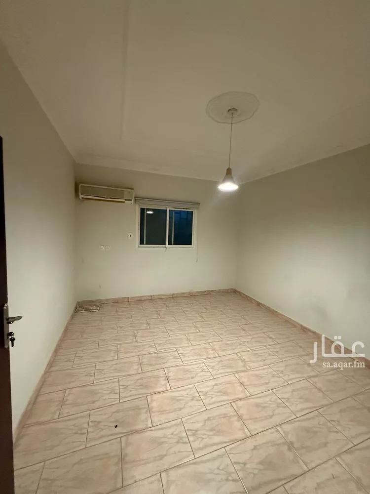 شقة للإيجار في شارع سعود بن عبدالعزيز بن محمد الفرعي, حي الملك فهد, مدينة الرياض, منطقة الرياض