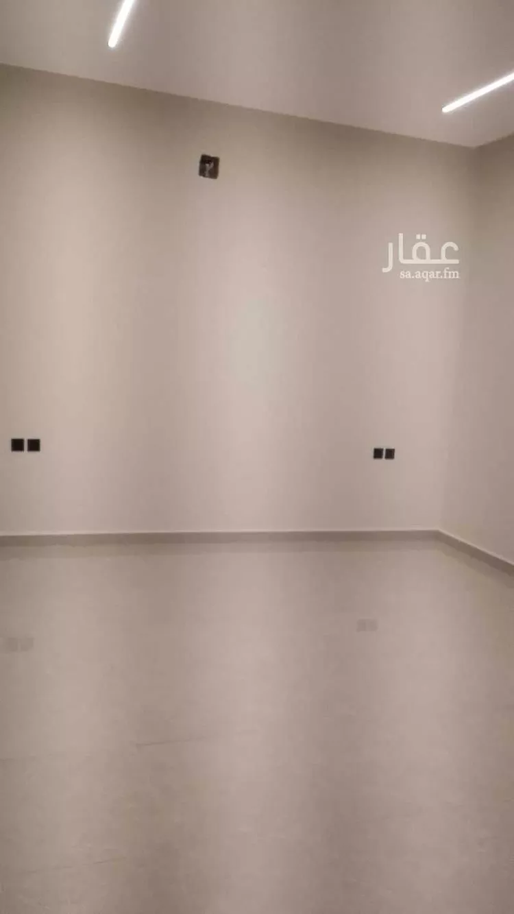 فيلا للبيع في شارع القاضي المري, حي بدر, مدينة الرياض, منطقة الرياض