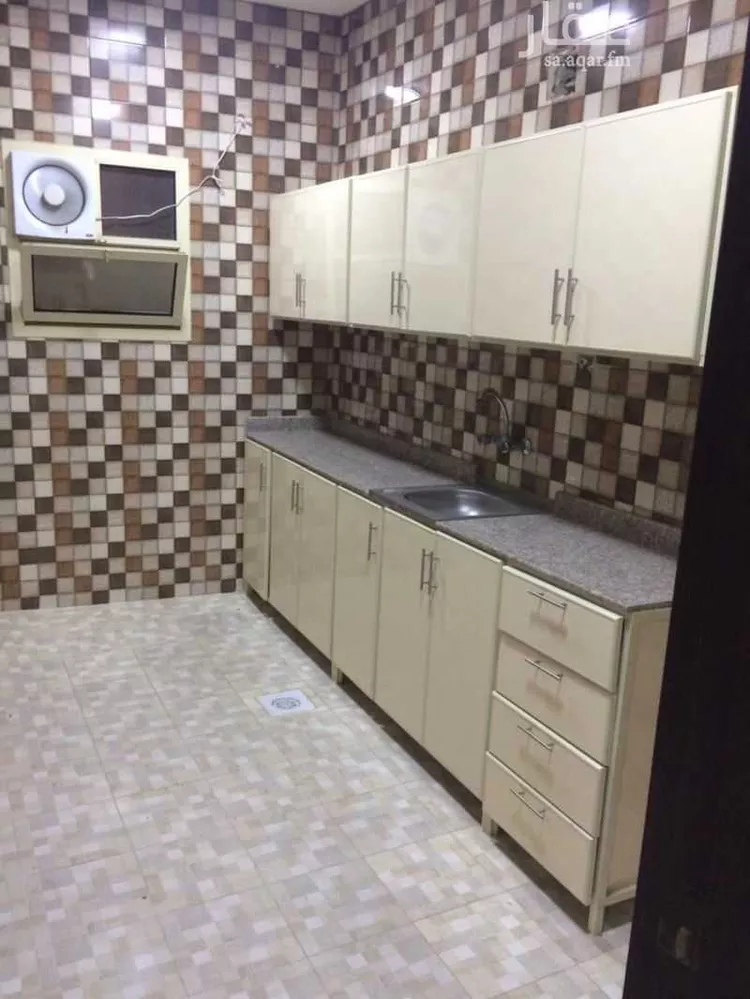 شقة للإيجار في شارع ابي الطاهر الانصاري, حي الديرة, مدينة الرياض, منطقة الرياض