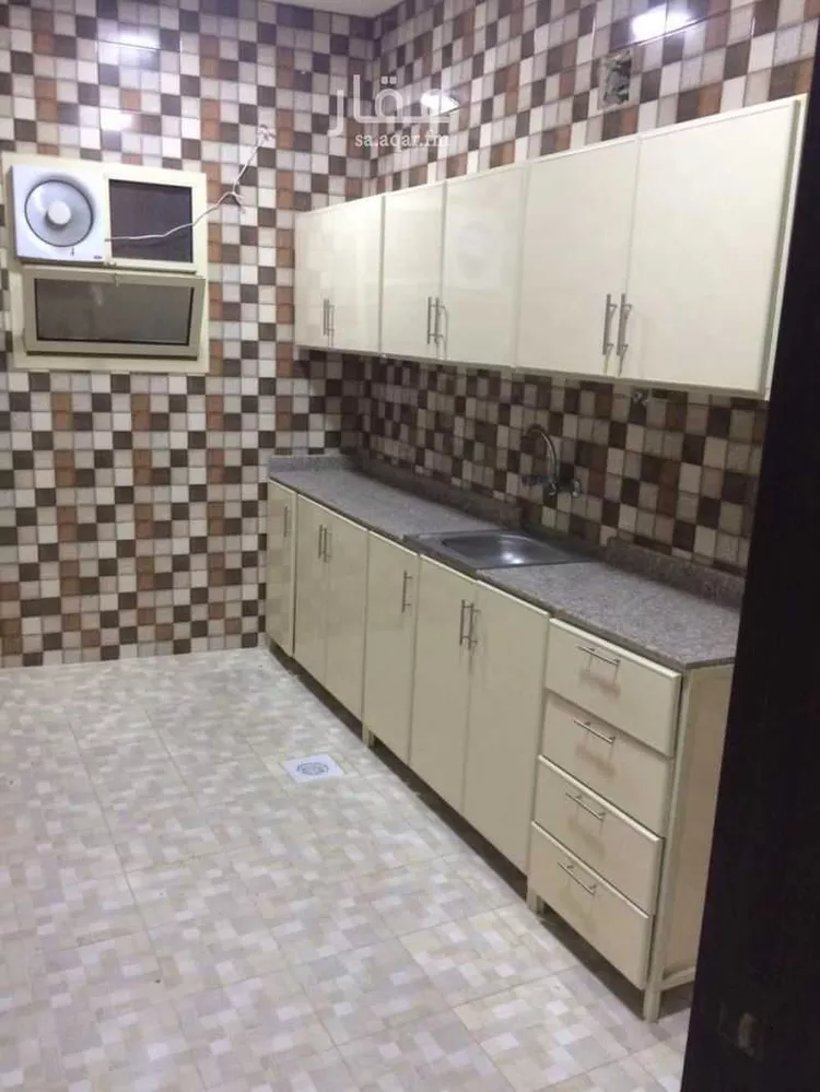 شقة للإيجار في شارع ابي الطاهر الانصاري, حي الديرة, مدينة الرياض, منطقة الرياض 1 صورة
