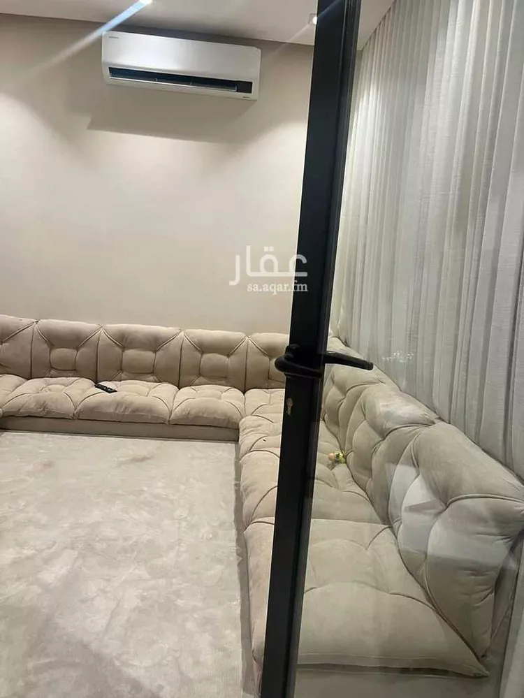 فيلا للإيجار في شارع الدغمان, حي العارض, مدينة الرياض, منطقة الرياض صورة 2