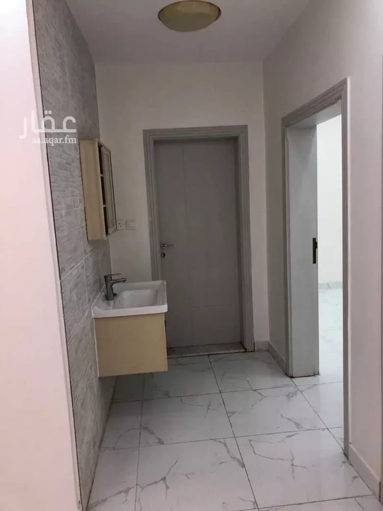 شقة للإيجار في شارع عيسى بن يزيد الجلودي ، حي الخمرة ، جدة ، جدة صورة 3