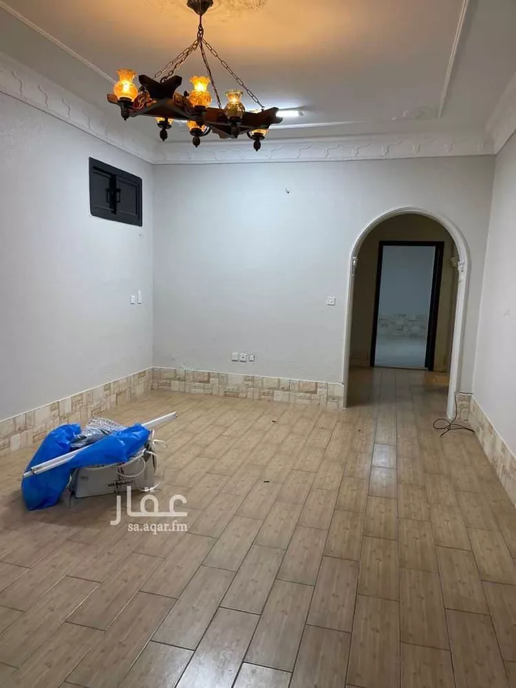 شقة للإيجار في شارع عاصم بن العكير ، حي النزهة ، جدة ، جدة