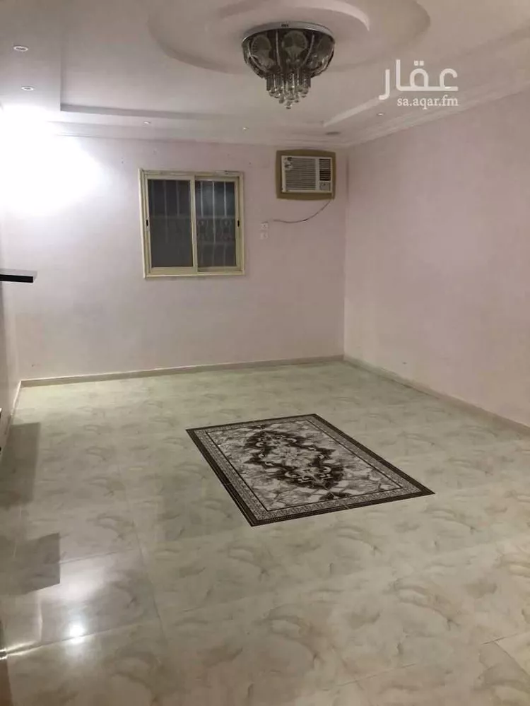 شقة للبيع في شارع اسحاق بن سليمان ، حي الحيلة الغربي ، محايل عسير ، محايل