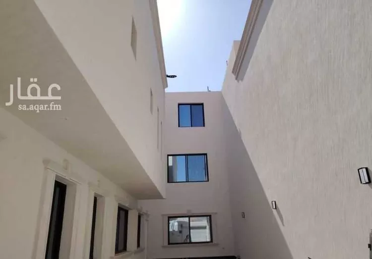 فيلا للإيجار في شارع علي ابن حسن الشويطر, حي المهدية, مدينة الرياض, منطقة الرياض 8