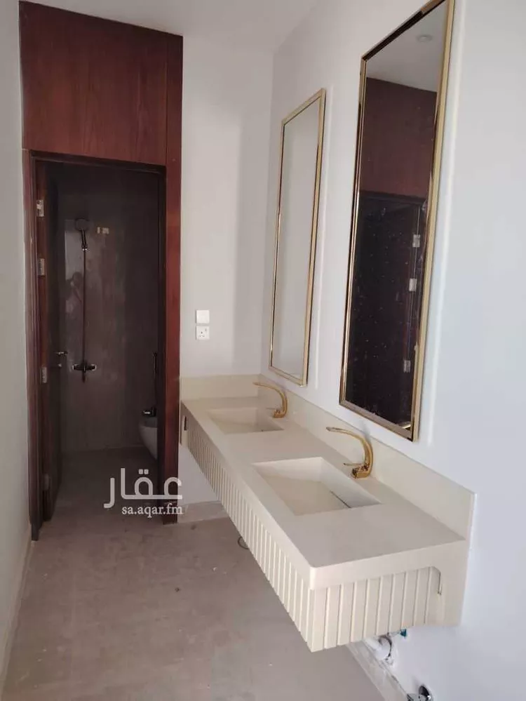 فيلا للإيجار في شارع علي ابن حسن الشويطر, حي المهدية, مدينة الرياض, منطقة الرياض 12