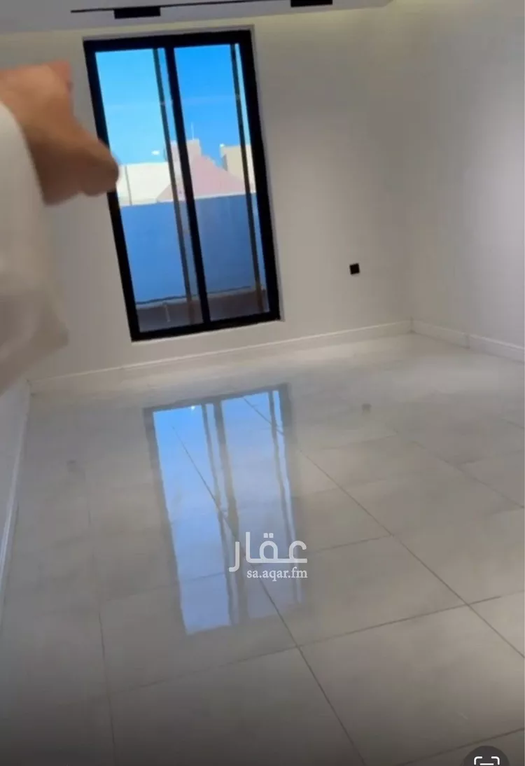 شقة للبيع في شارع القرية العليا, حي الحمراء, مدينة الخبر, المنطقة الشرقية 8