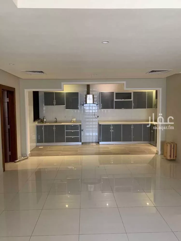 شقة للبيع في شارع الثريا, حي الجامعة, مدينة الظهران, المنطقة الشرقية صورة 2