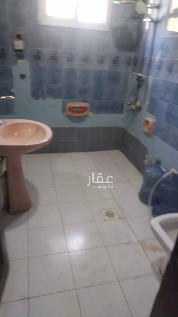 فيلا للبيع في شارع ربيع القطان, حي الشفاء, مدينة الرياض, منطقة الرياض 1 صورة