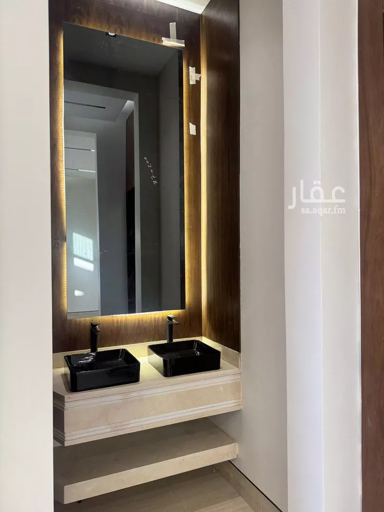 فيلا للبيع في شارع أبي الفتح بن العلامة العجيمي, حي البيان, مدينة الرياض, منطقة الرياض صورة 4