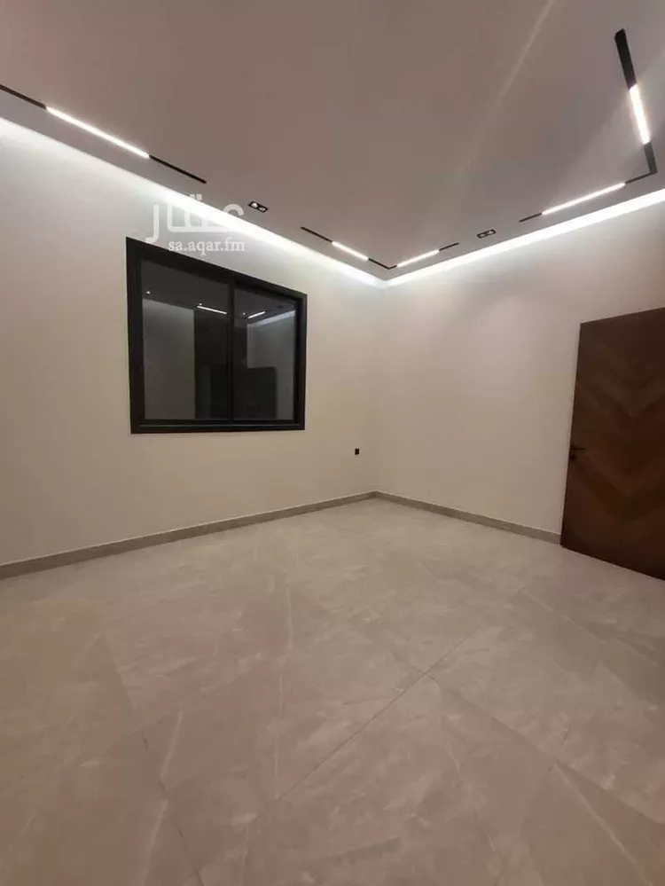 فيلا للبيع في شارع قيس بن الملوح, حي الرمال, مدينة الرياض, منطقة الرياض صورة 3