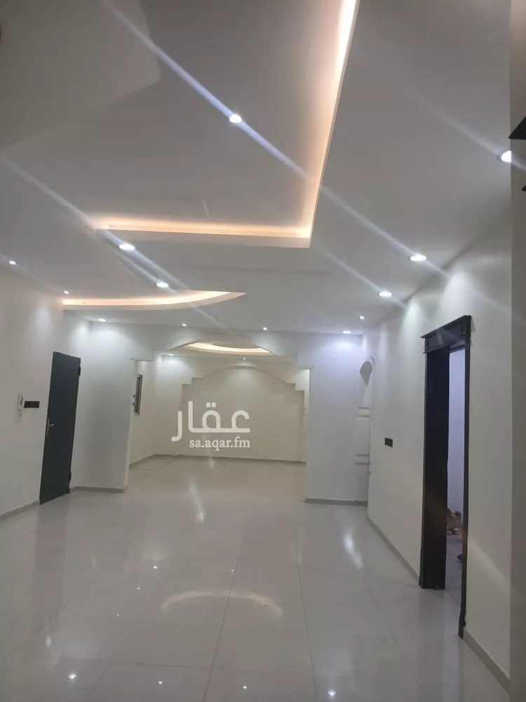 فيلا للبيع في شارع ابن الكوفي, حي الرمال, مدينة الرياض, منطقة الرياض صورة 4