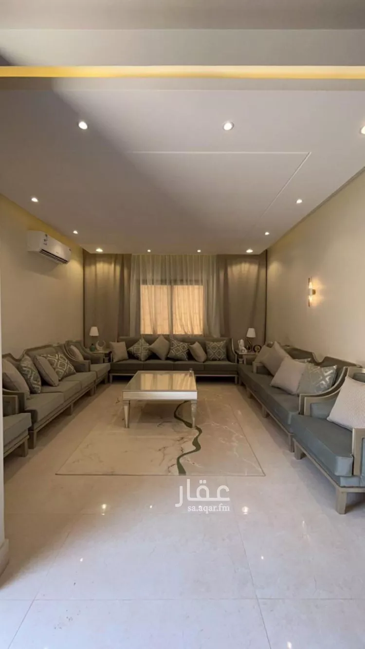 فيلا للإيجار في شارع أبي العباس الجندي, حي الرمال, مدينة الرياض, منطقة الرياض