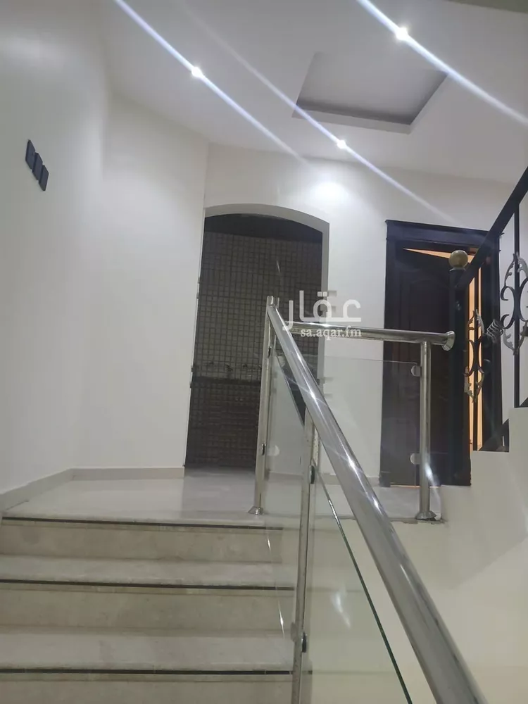 فيلا للبيع في شارع ابن الكوفي, حي الرمال, مدينة الرياض, منطقة الرياض 7