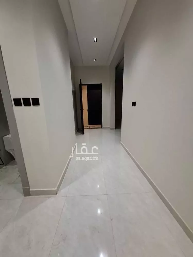 فيلا للبيع في شارع يوسف بن عمرو الطائفي, حي البيان, مدينة الرياض, منطقة الرياض 16