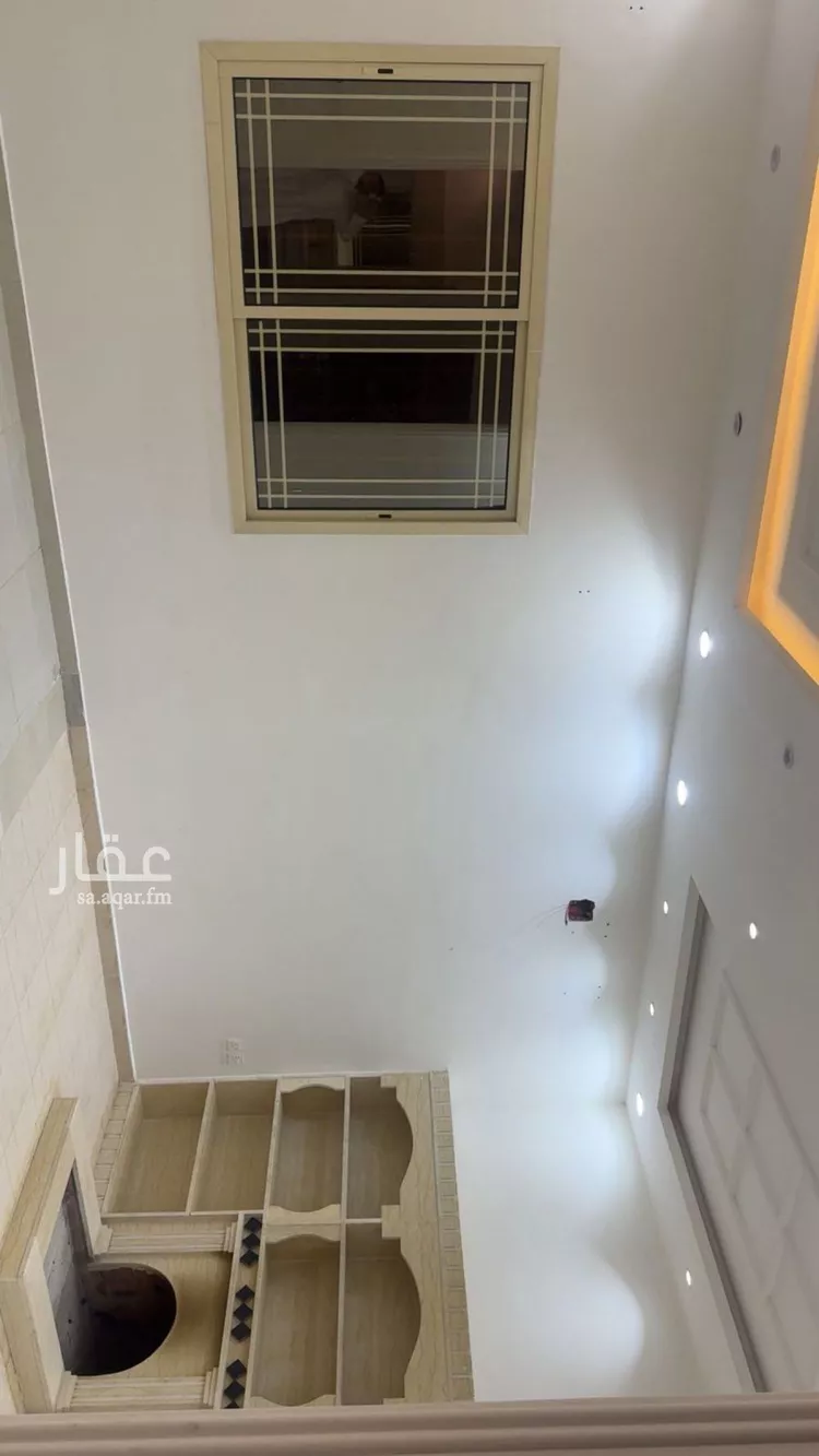 فيلا للإيجار في شارع يوسف بن عمرو الطائفي, حي البيان, مدينة الرياض, منطقة الرياض صورة 3