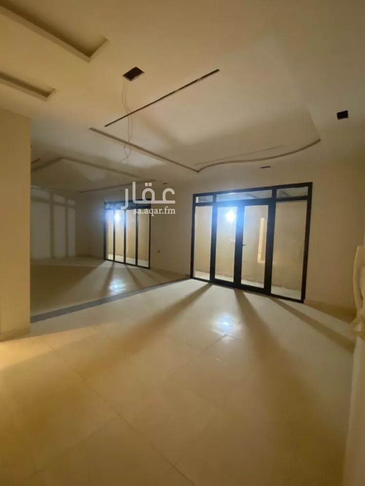 فيلا للبيع في شارع محمد بن محمد النويري, حي الرمال, مدينة الرياض, منطقة الرياض صورة 2