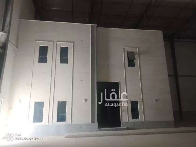 مستودع للبيع في شارع اللوزية, حي طيبة, مدينة الرياض, منطقة الرياض صورة 2