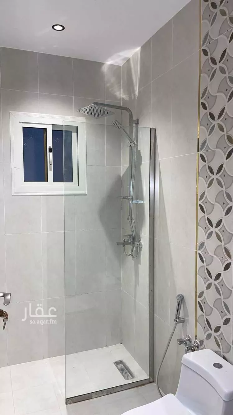 شقة للبيع في شارع أحمد بن عيسى الرومي, حي بطحاء قريش, مدينة مكه المكرمه, منطقة مكة المكرمة