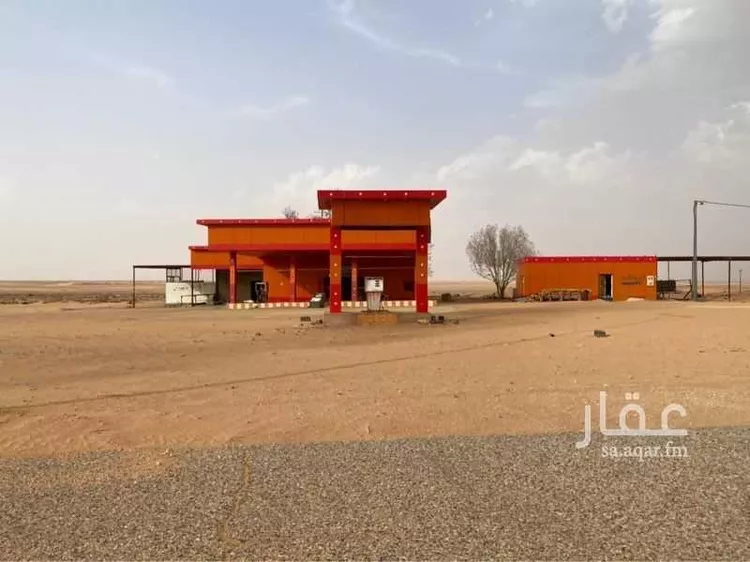 محل للبيع في شارع  طريق حويته المزفلت, مدينة حويته, منطقة الرياض