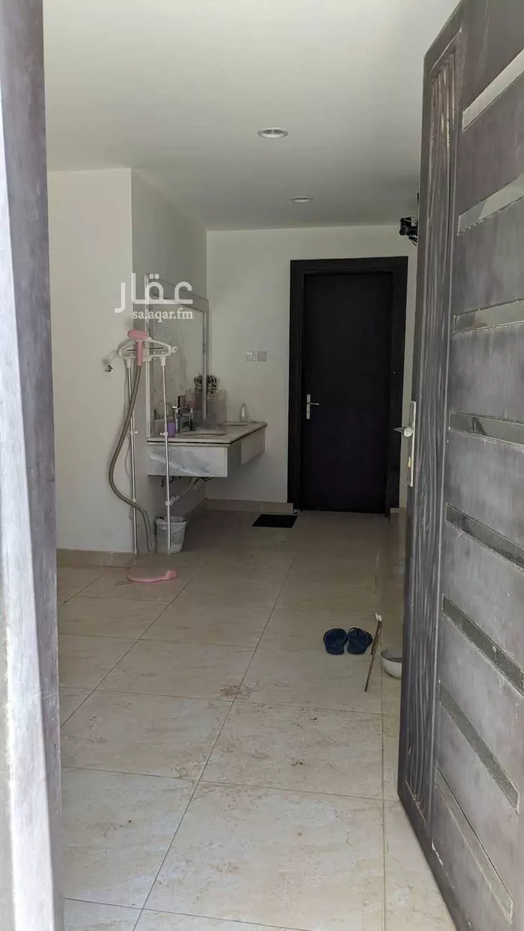 دور للبيع في شارع الخليفة عمر بن عبدالعزيز, حي الياسمين, مدينة الخبراء والسحابين, منطقة القصيم صورة 4