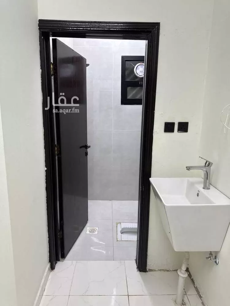 شقة للإيجار في شارع ابن دريد ، حي العريجاء الوسطى ، الرياض ، منطقة الرياض صورة 3