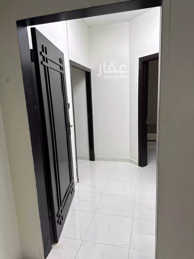 شقة للإيجار في شارع ابن دريد ، حي العريجاء الوسطى ، الرياض ، منطقة الرياض