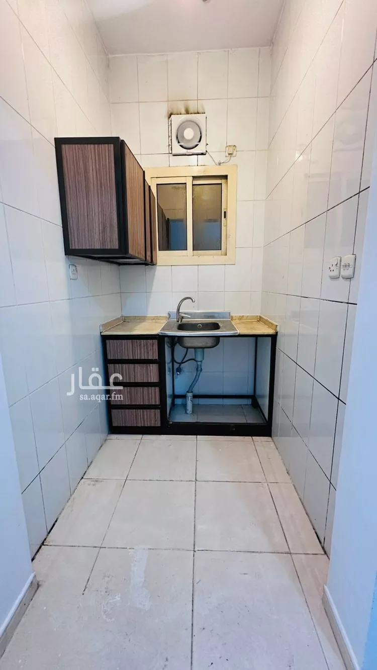 شقة للإيجار في شارع عبدالله ابن ثابت الانصاري, حي الساحل, مدينة جدة, منطقة مكة المكرمة صورة 4