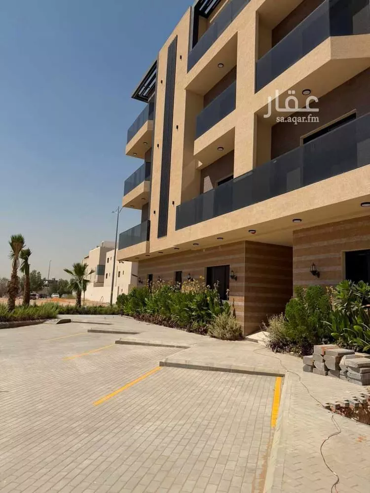 عمارة للبيع في شارع أحمد البسطامي, حي العارض, مدينة الرياض, منطقة الرياض صورة 2