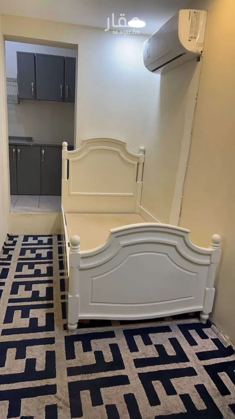 غرفة للإيجار في شارع إسماعيل بن أبي الغنائم, حي المهدية, مدينة الرياض, منطقة الرياض