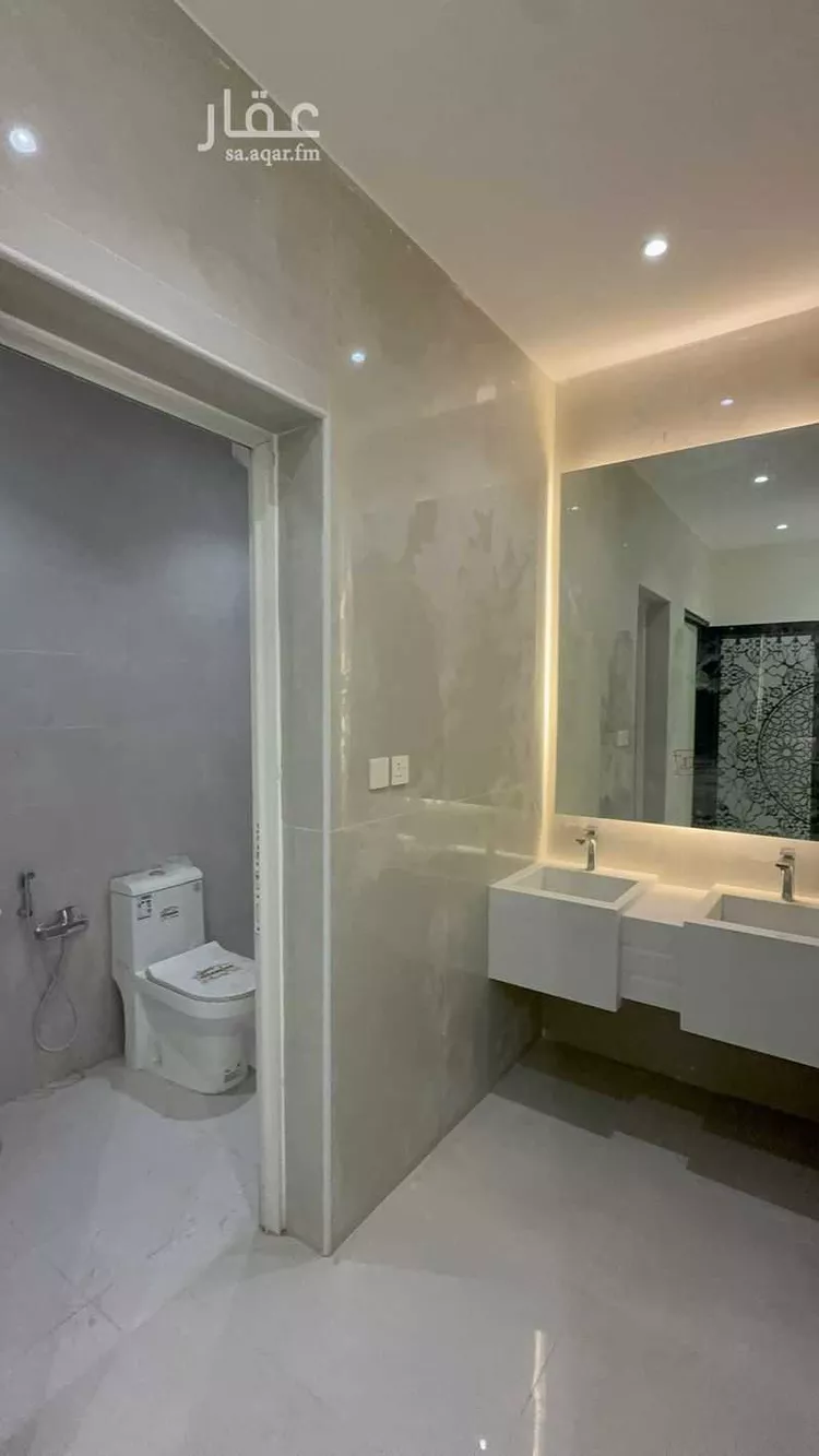 Apartment for Sale in Dammam King Fahd 14