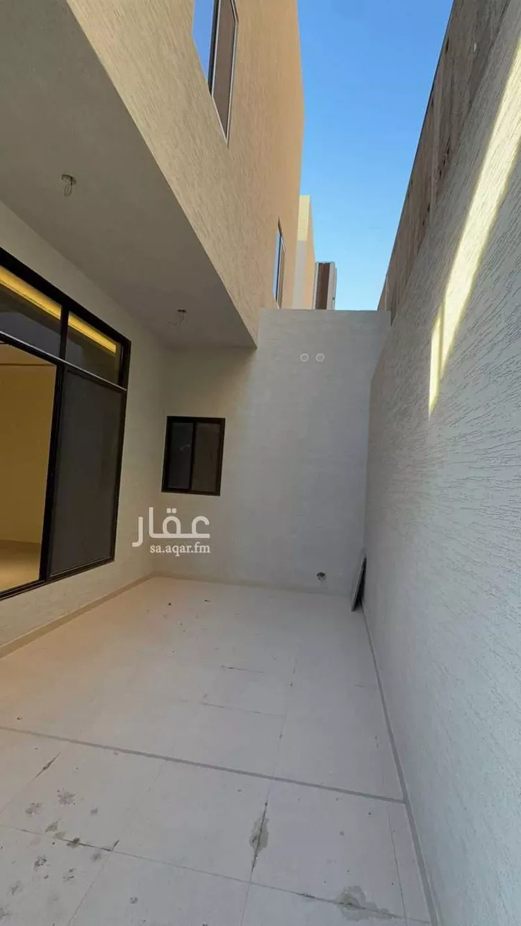 فيلا للبيع في شارع اوس بن المنذر, حي الدوحة الجنوبية, مدينة الظهران, المنطقة الشرقية 14