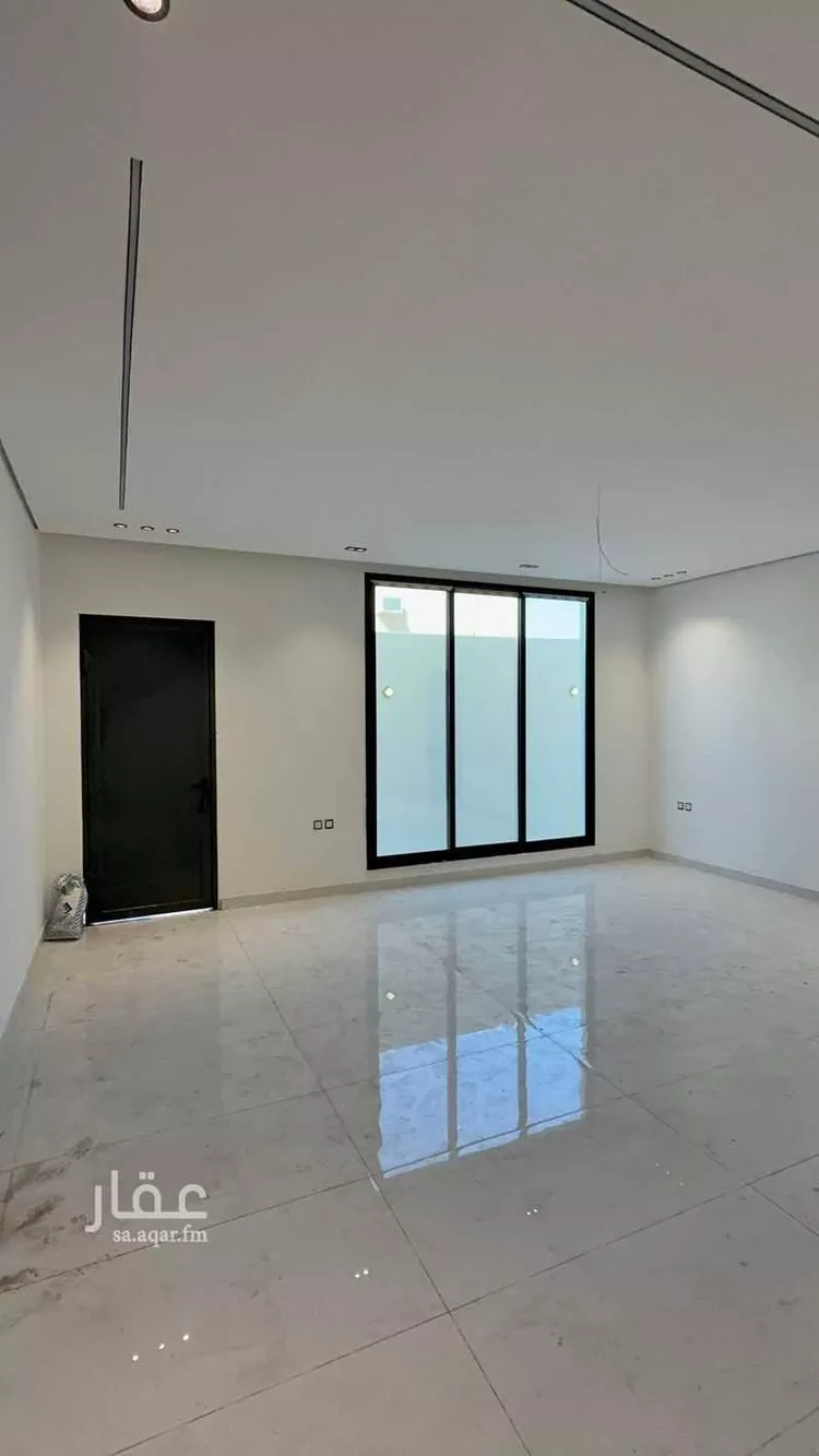 فيلا للبيع في شارع عسير, حي ضاحية الملك فهد, مدينة الدمام, المنطقة الشرقية صورة 2