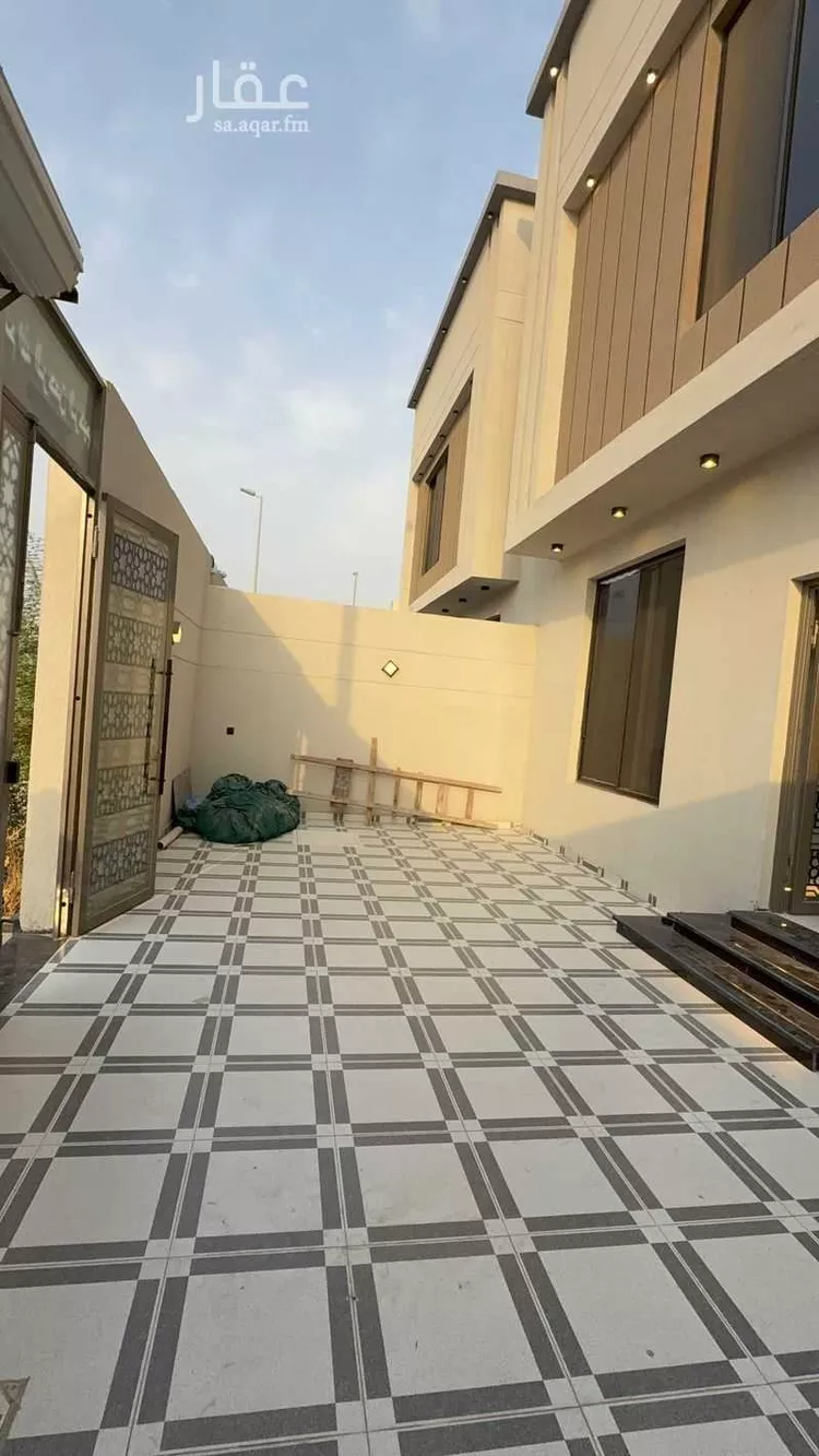 فيلا للبيع في شارع الملك خالد ابن عبدالعزيز, حي ضاحية الملك فهد, مدينة الدمام, المنطقة الشرقية صورة 2