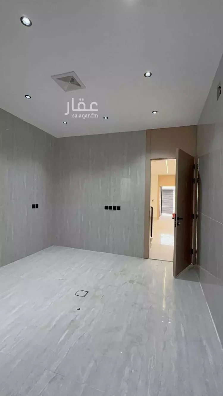 فيلا للبيع في شارع بطحاء, حي ضاحية الملك فهد, مدينة الدمام, المنطقة الشرقية 13