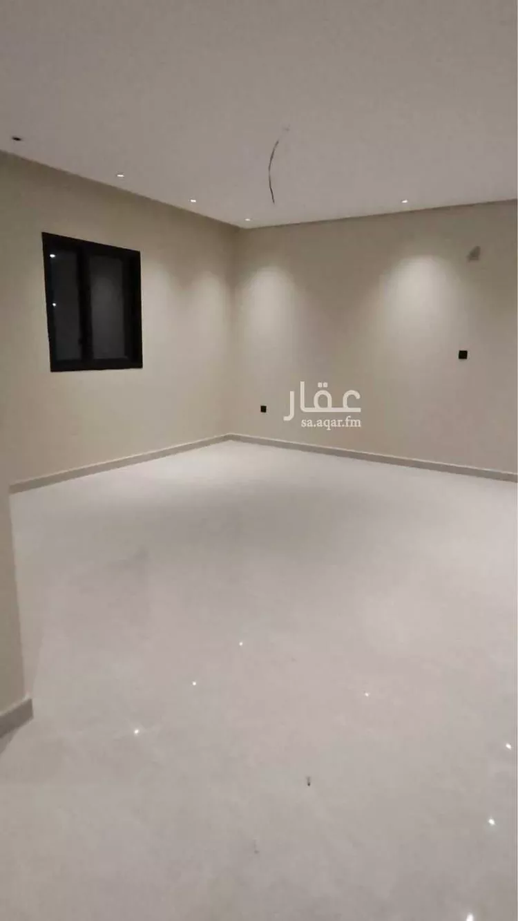 فيلا للبيع في شارع عثمان بن ابي العاص, حي أحد, مدينة الدمام, المنطقة الشرقية صورة 2