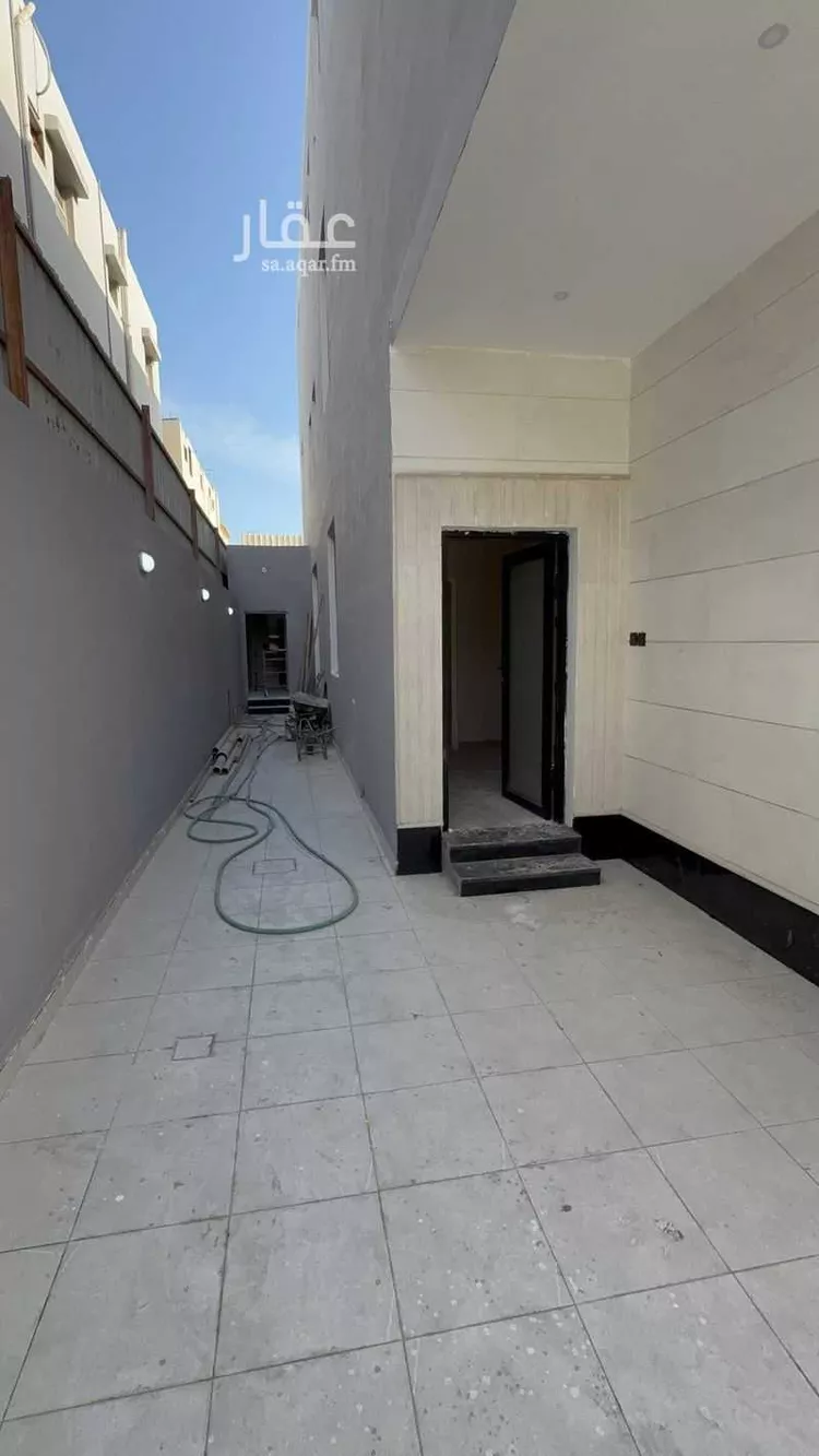 فيلا للبيع في شارع عطاء بن دينار, حي بدر, مدينة الدمام, المنطقة الشرقية صورة 2