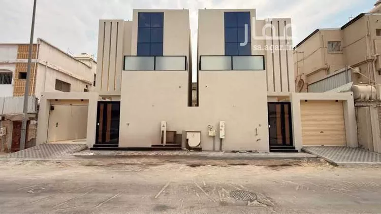 فيلا للبيع في شارع 32ب, حي أحد, مدينة الدمام, المنطقة الشرقية