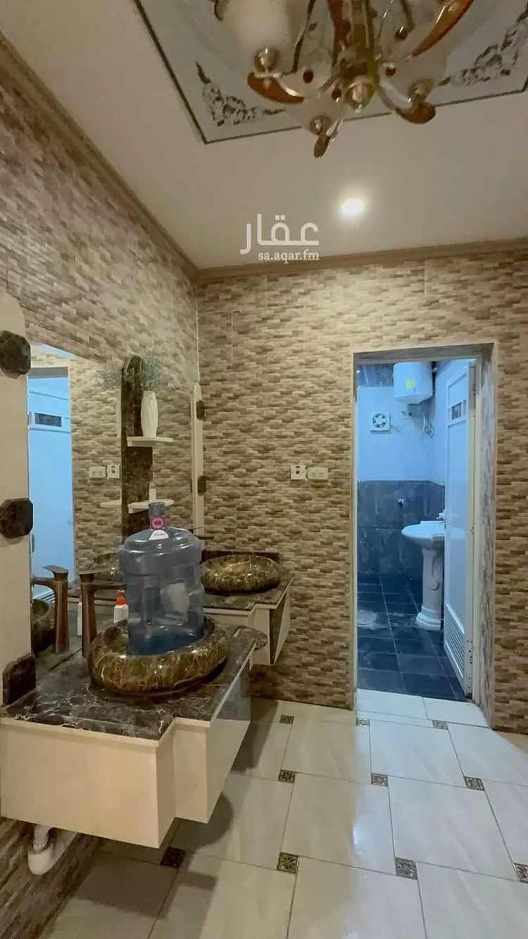 فيلا للبيع في شارع ابو الطاهر المقدسي, حي بدر, مدينة الدمام, المنطقة الشرقية صورة 5