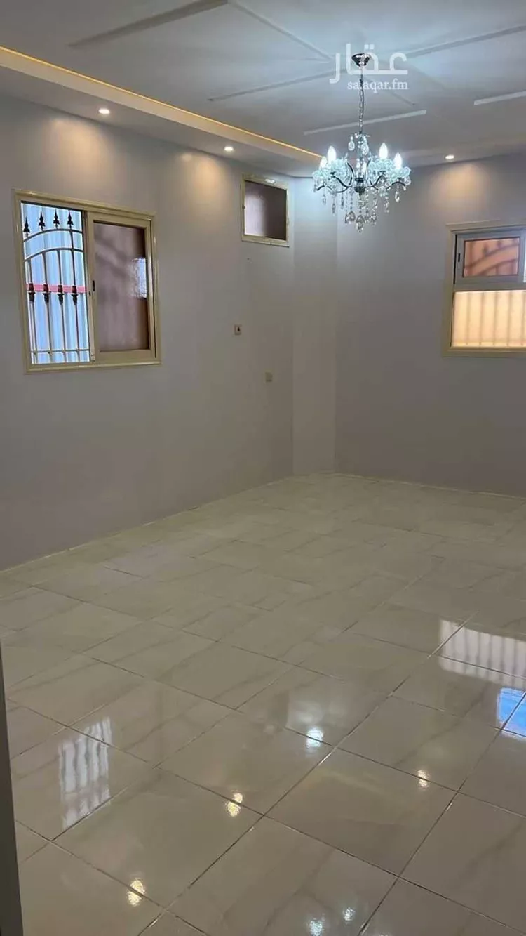 شقة للإيجار في شارع ايوب ابن مكرز, حي الوفاء, مدينة خميس مشيط, منطقة عسير صورة 3