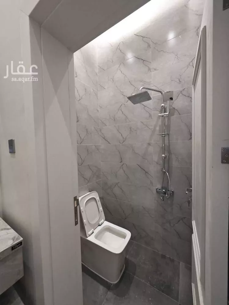 شقة للبيع في شارع مربعا الامان, حي الرضا, مدينة القطيف, المنطقة الشرقية صورة 5