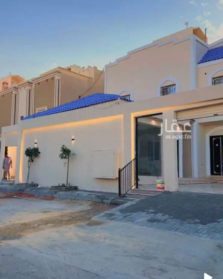 فيلا للبيع في شارع جبل المشايخ, حي القادسية, مدينة الرياض, منطقة الرياض صورة 3