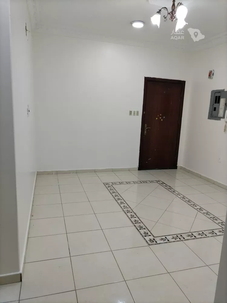 شقة للإيجار في شارع ابو حدريه, حي الخبر الجنوبية, مدينة الخبر, المنطقة الشرقية 9