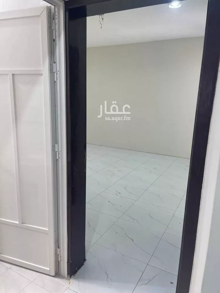 عمارة للإيجار في شارع الحادي والعشرون, حي الثقبة, مدينة الخبر, المنطقة الشرقية صورة 5