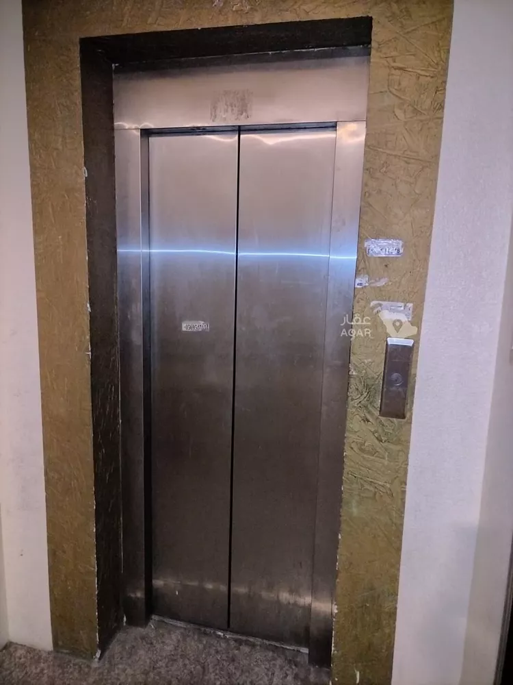 شقة للإيجار في شارع ابو حدريه, حي الخبر الجنوبية, مدينة الخبر, المنطقة الشرقية 5