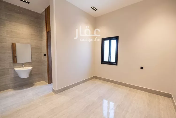 فيلا للبيع في شارع عبدالله بن الخطاب, حي الرمال, مدينة الرياض, منطقة الرياض صورة 2