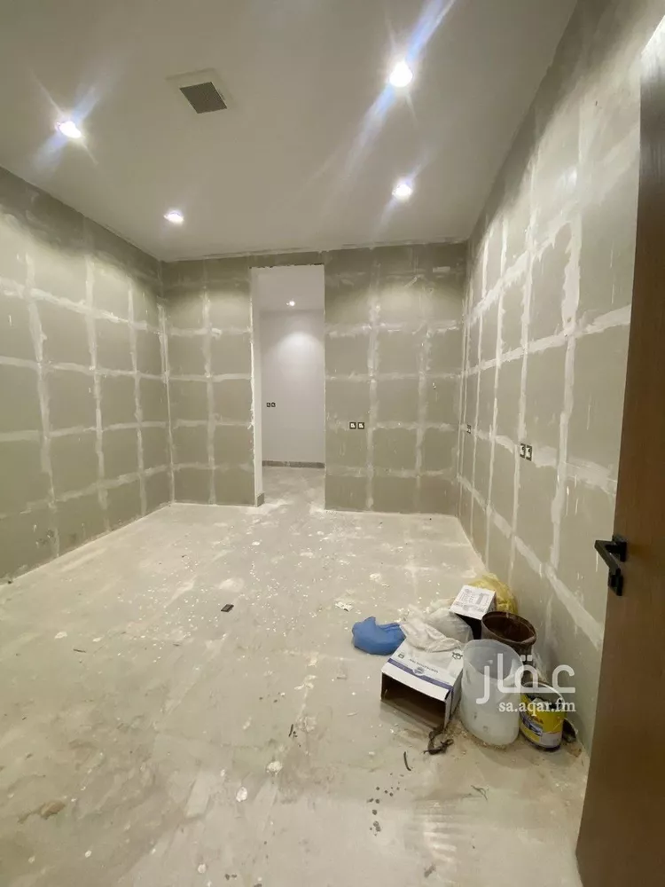 فيلا للبيع في شارع الحسن السلمي, حي النهضة, مدينة الرياض, منطقة الرياض صورة 2