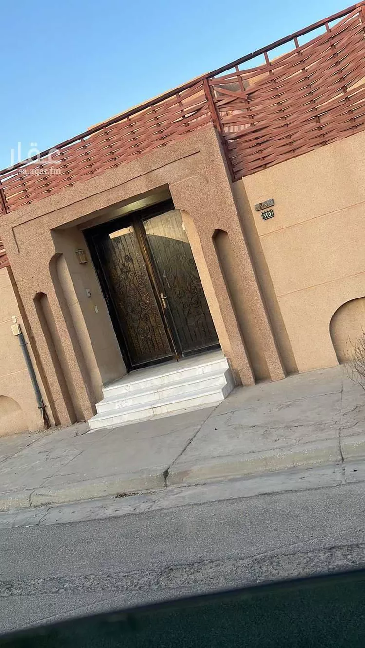 دور للبيع في شارع احمد بن حنبل, مدينة الظهران, المنطقة الشرقية