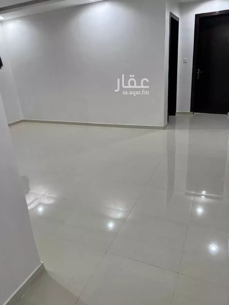 شقة للإيجار في شارع عبيدالله بن عبدالكريم الرازي, حي الرمال, مدينة الرياض, منطقة الرياض